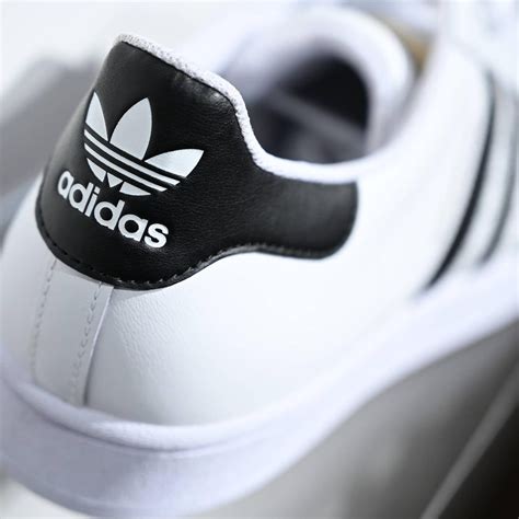 falsche adidas schuhe|where to buy Adidas shoes.